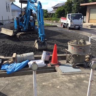 駐車場砕石敷き