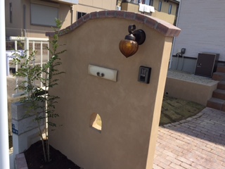 鈴鹿市　アンテーク風外構工事